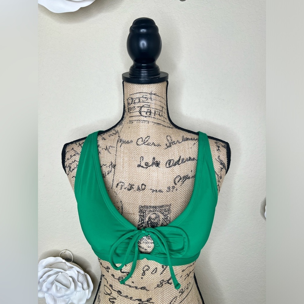 Kona Sol Keyhole Front Criss Cross Strappy Back Green Bikini Top Sz M